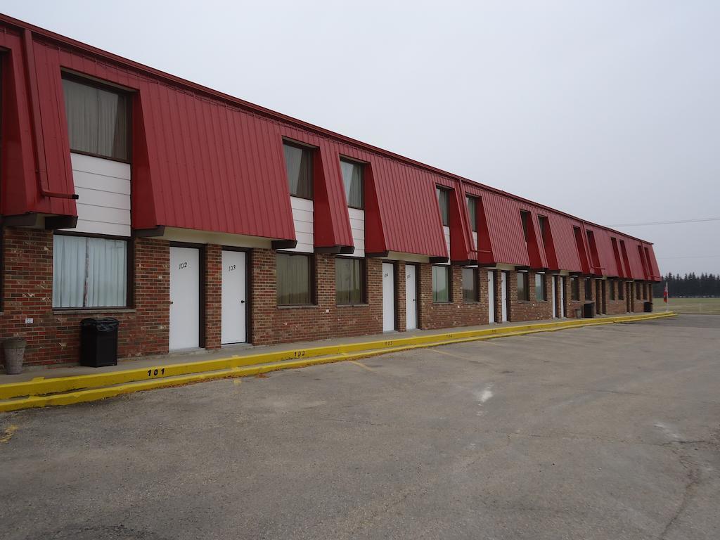 Canway Inn & Suites Dauphin Exteriör bild